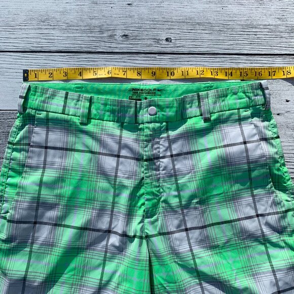 Nike Golf Tour Perfomance Dri-Fit Plaid Shorts - Picture 6 of 8